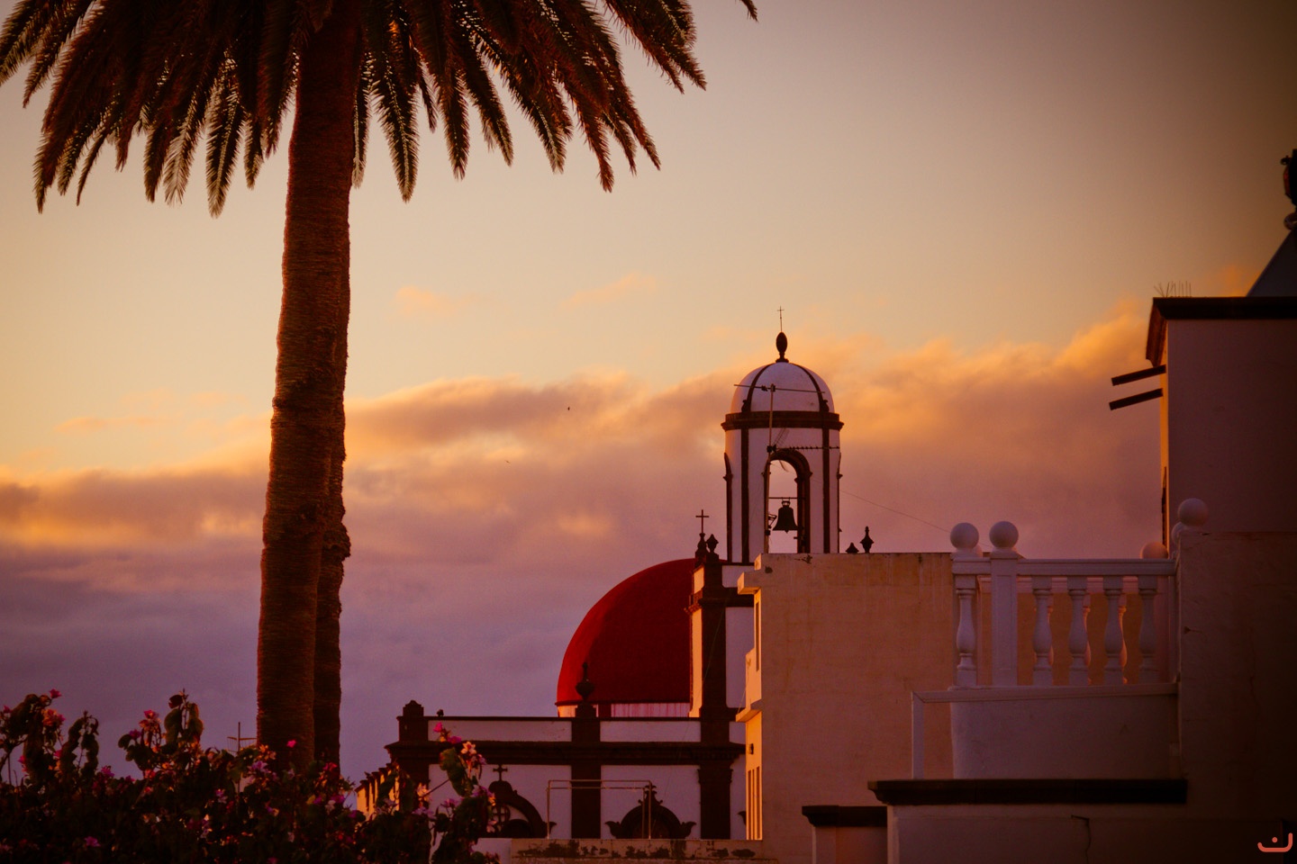 Bioagaete sunset church