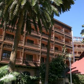 Parque Doramas and Pueblo Canario