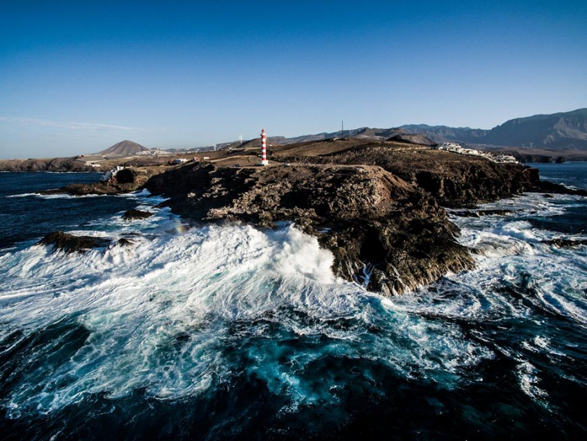 Rain and big waves headed for Gran Canaria this weekend