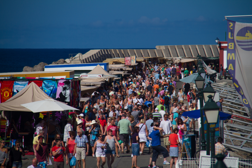 The big Friday market at Puerto de Mogán