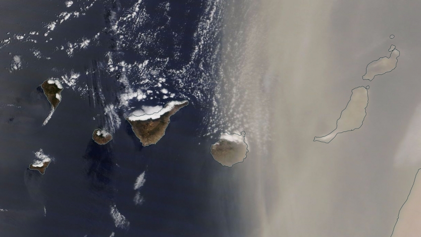 Saharan dust over Gran Canaria seen from space